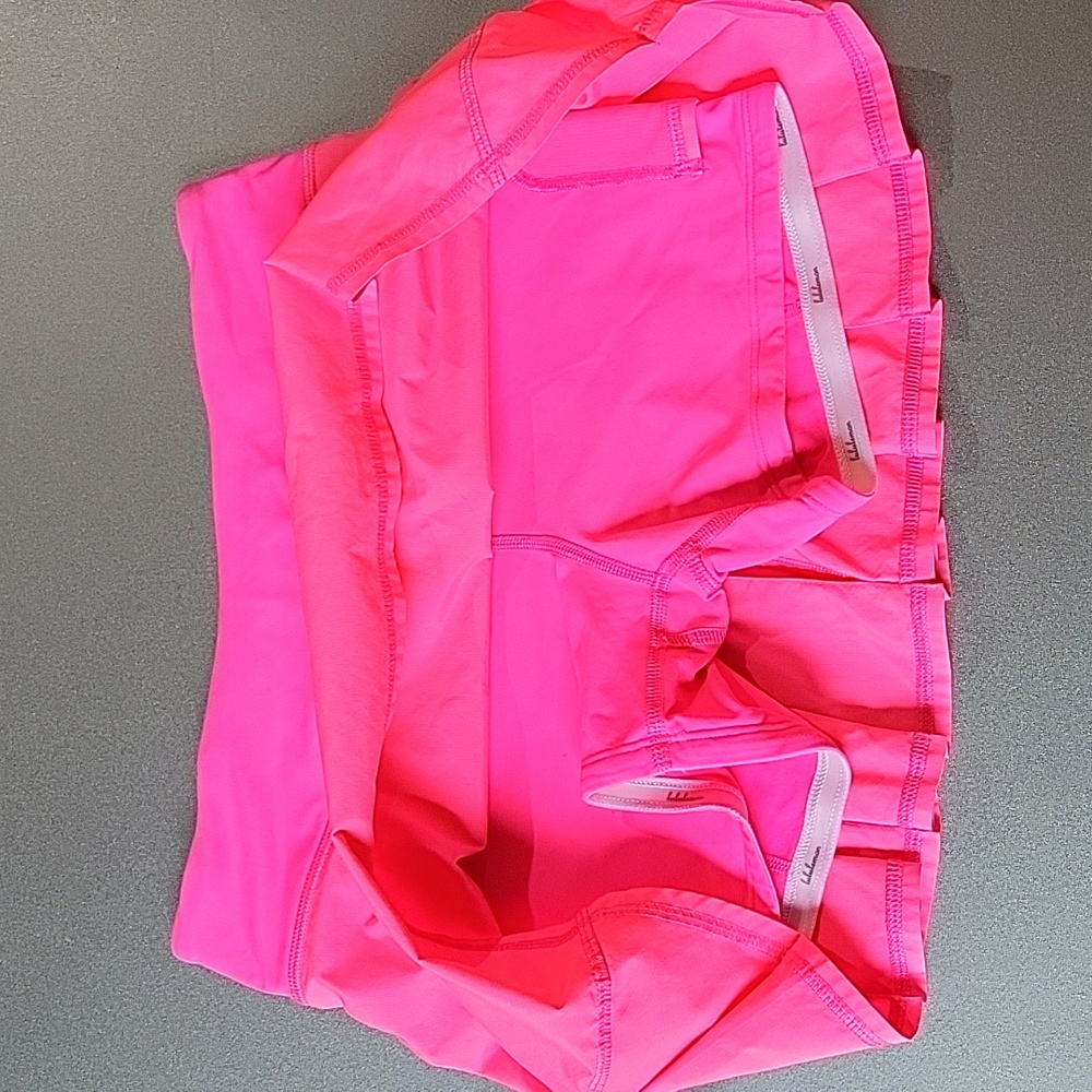 SOLD    Lululemon  Pace Setter tennis skirt Pinkalicious Bright Pink sz 4 - Picture 4 of 6